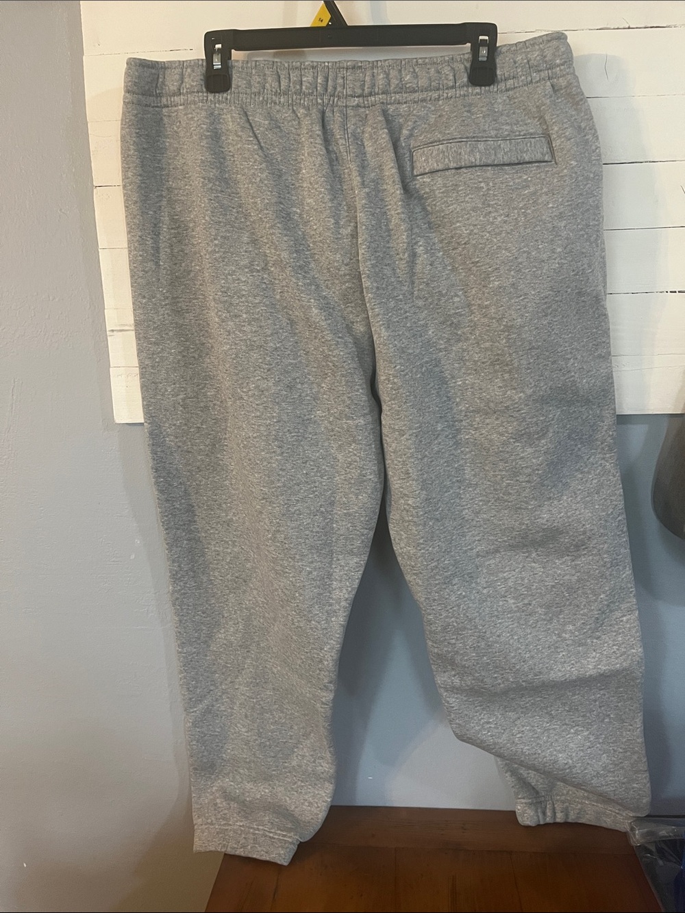 Women’s Nike Xl gray sweats - Picture 3 of 3